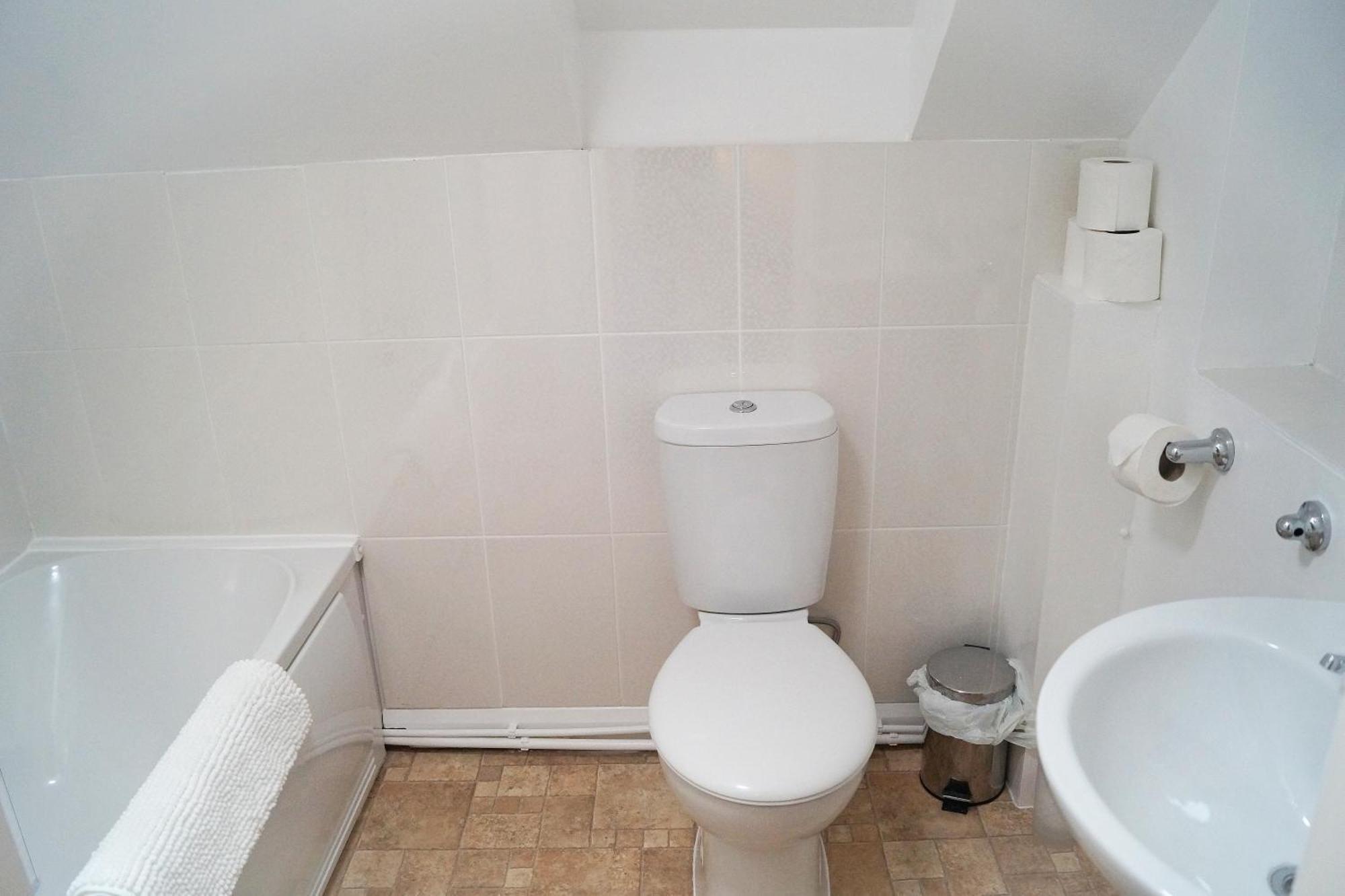 Ricky Road Guest House - Premium Watford  Quarto foto